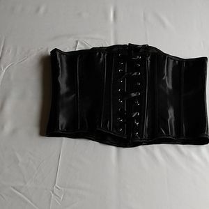 Women Corset Top in Black size XL